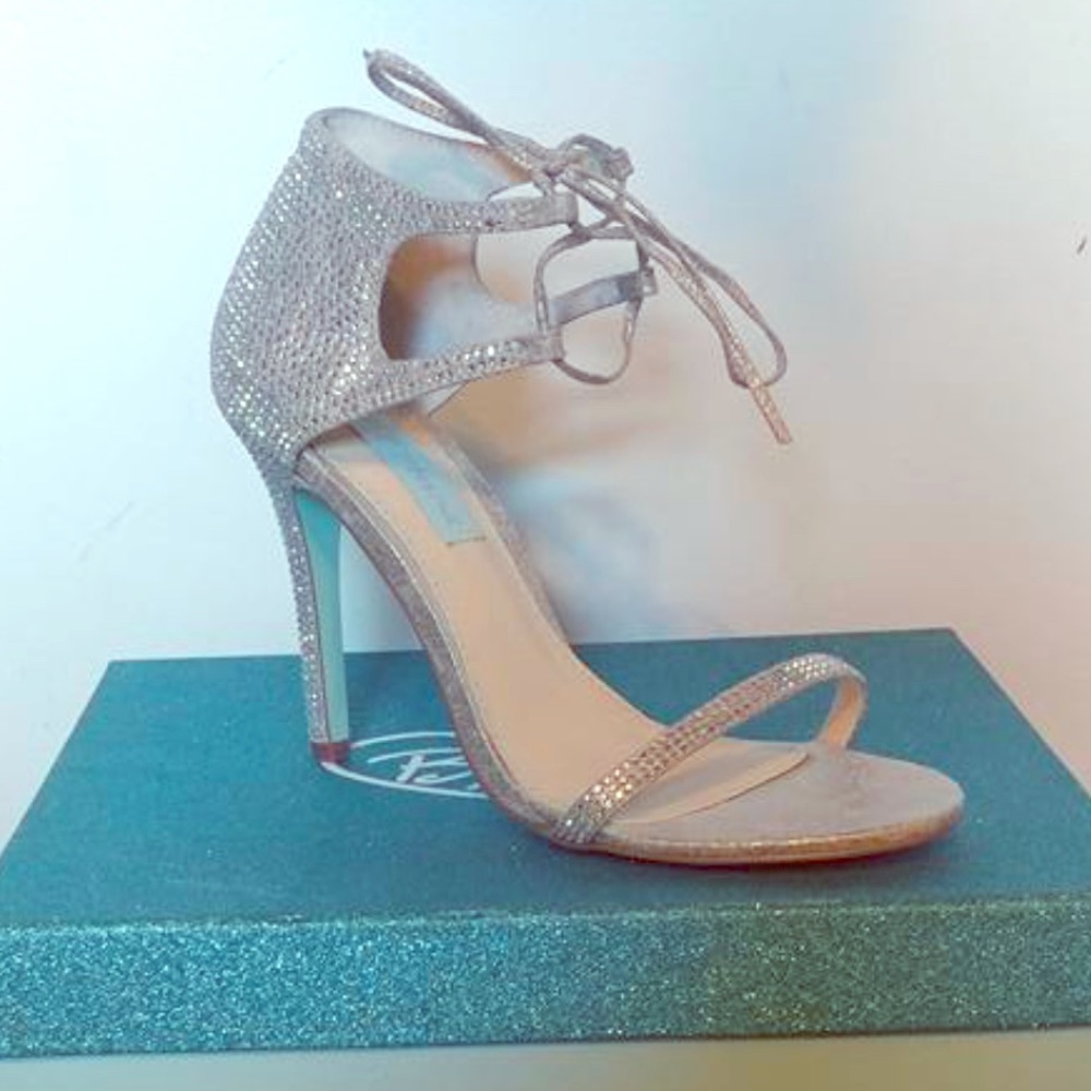 NWT Betsey Johnson Heels